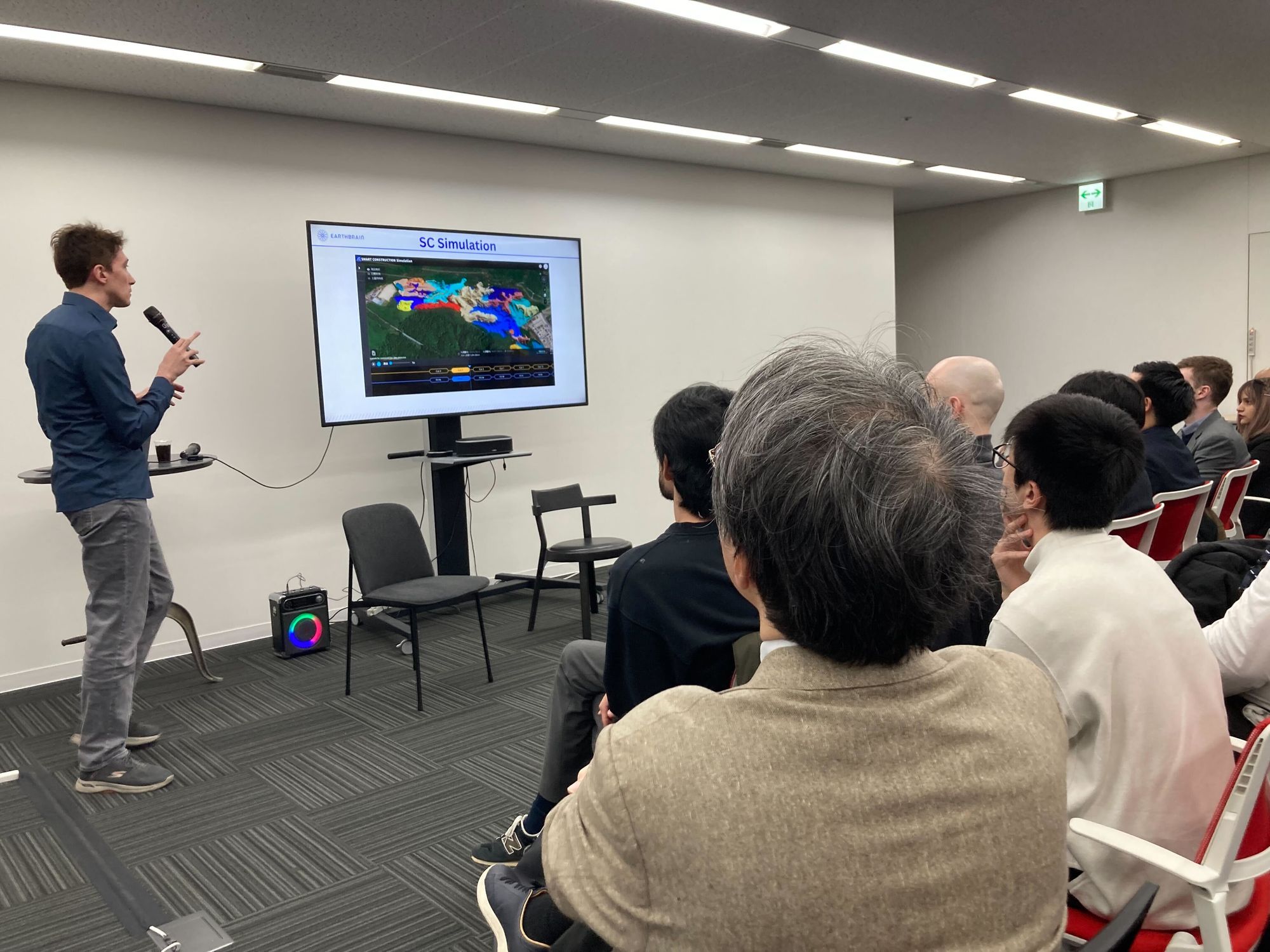 Tokyo AIのTAI AHR #05 - AI x Constructionイベントの登壇者と聴衆。