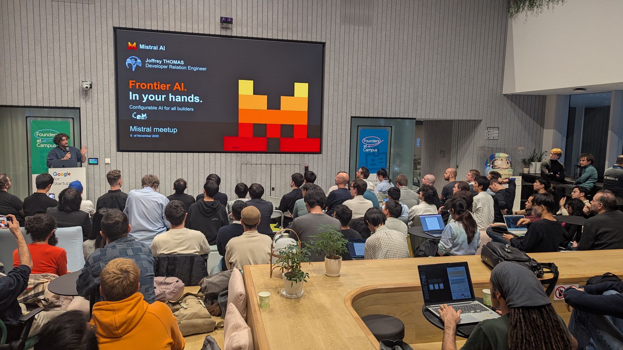 Tokyo AIのMistral AI Meetup in Tokyoイベントの参加者。