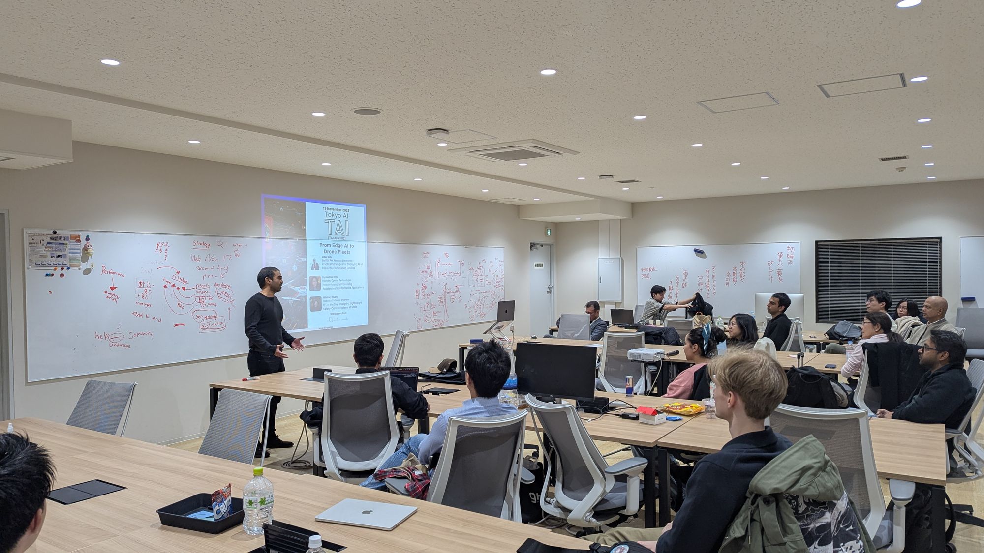 Tokyo AIのTAI AHR #12 - Building Smarter Systems - From Edge AI to Drone Fleetsイベントの登壇者と聴衆。